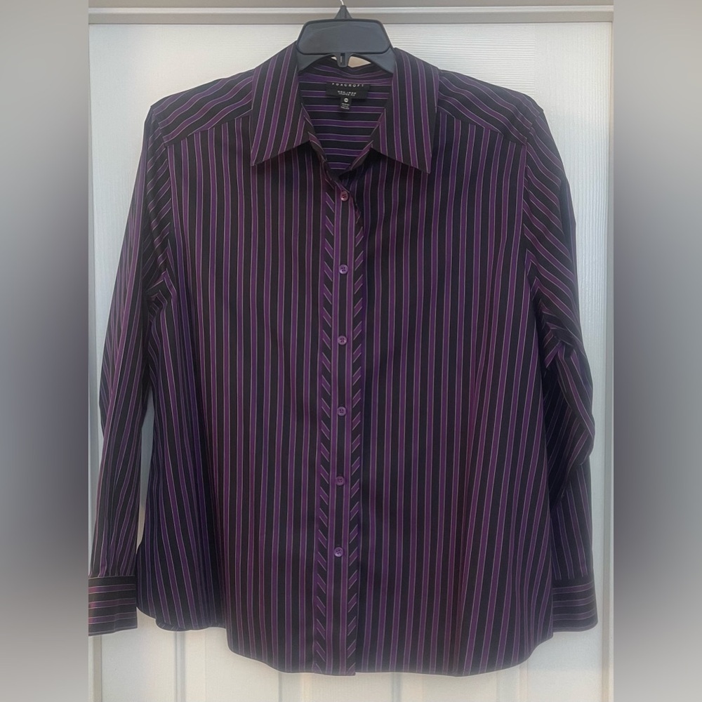 Foxcroft blouse in excellent condition